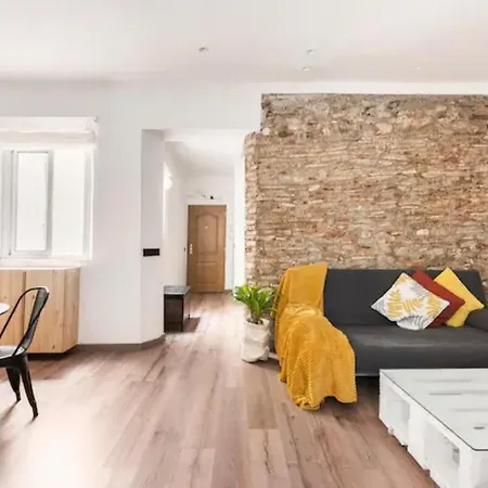 Antares Edificio Centrico De 1800 Apartman